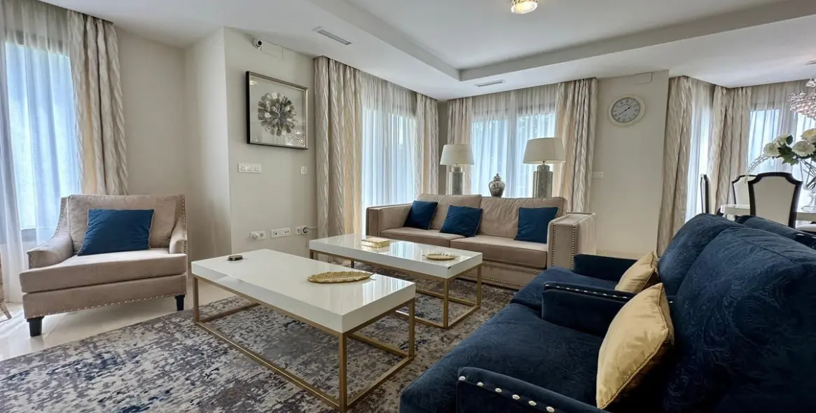 Sale of detached villa in Marbella (district Marbella) 6