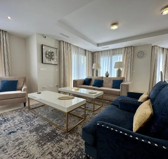 Villa independiente R5123887