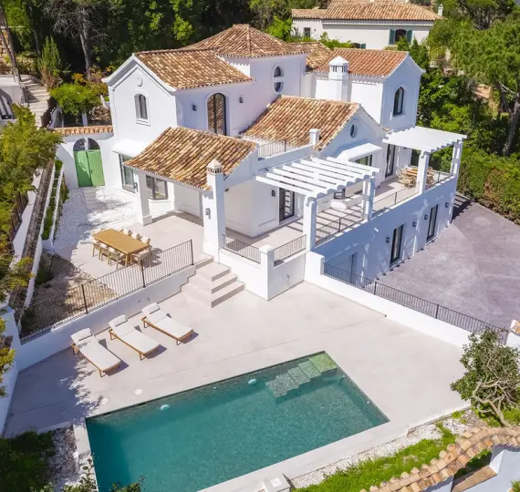 Detached villa R5140945