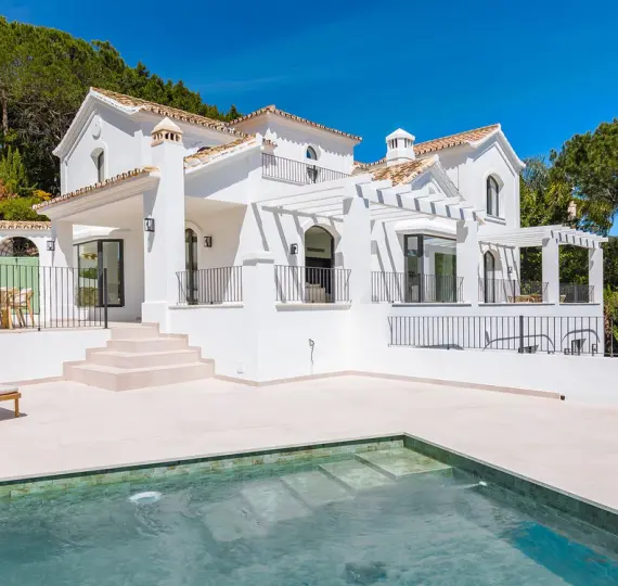 Detached villa R5140945