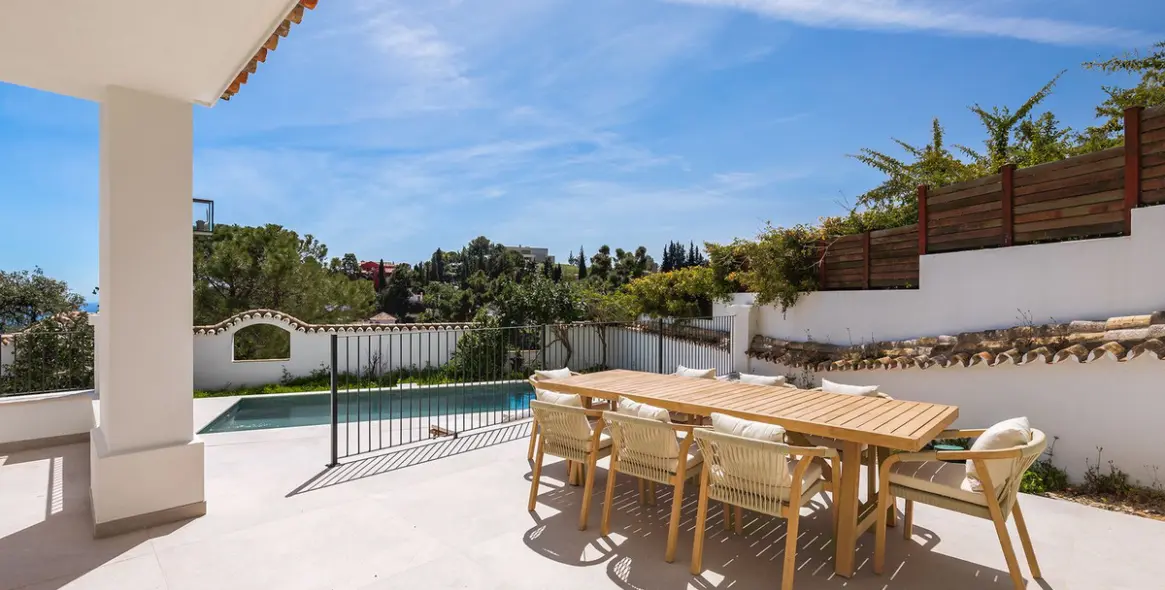 Sale of detached villa in Benahavís (district El Madronal) 10