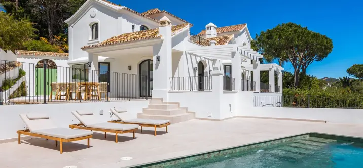 Sale of detached villa in El Madroñal 3