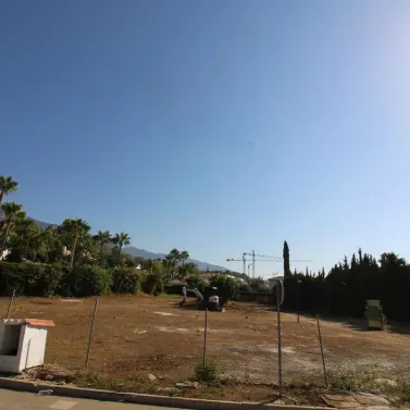 Venta de parcela residencial en The Golden Mile