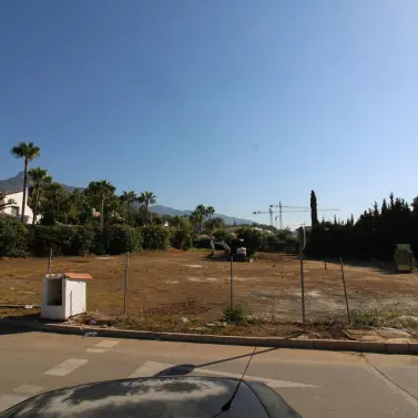 Venta de parcela residencial en The Golden Mile