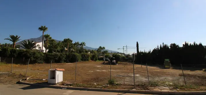 Venta de parcela residencial en The Golden Mile 4