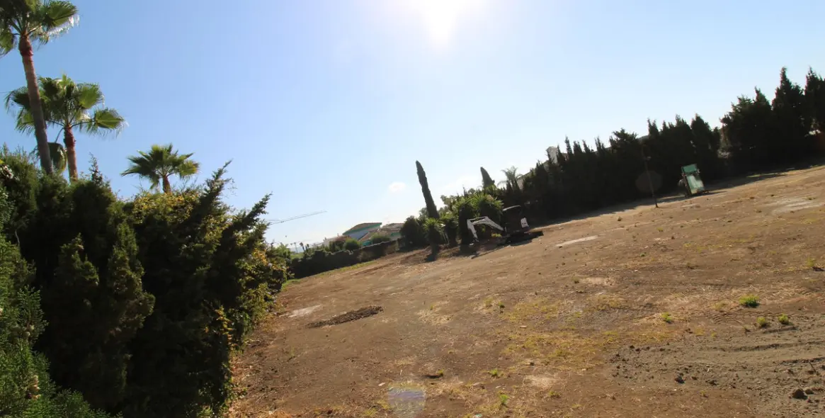 Продажа  жилого участка в The Golden Mile 6