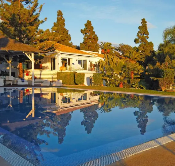 Oтдельно стоящая вилла R4297141