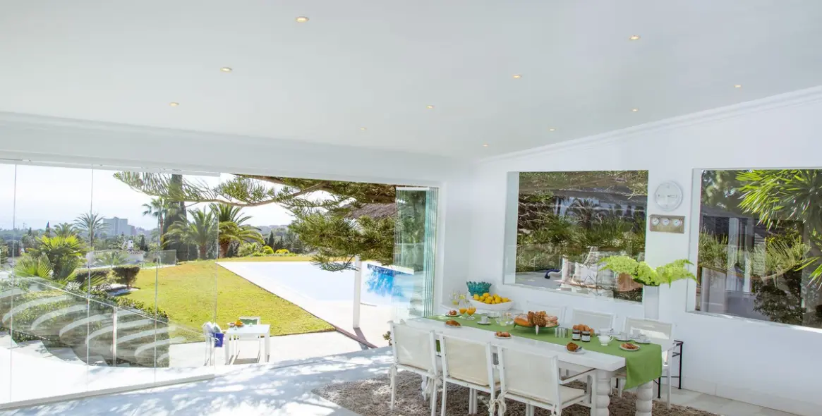 Sale of detached villa in Hacienda Las Chapas 11