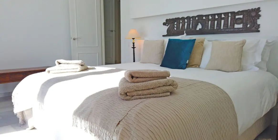 Sale of detached villa in Hacienda Las Chapas 18