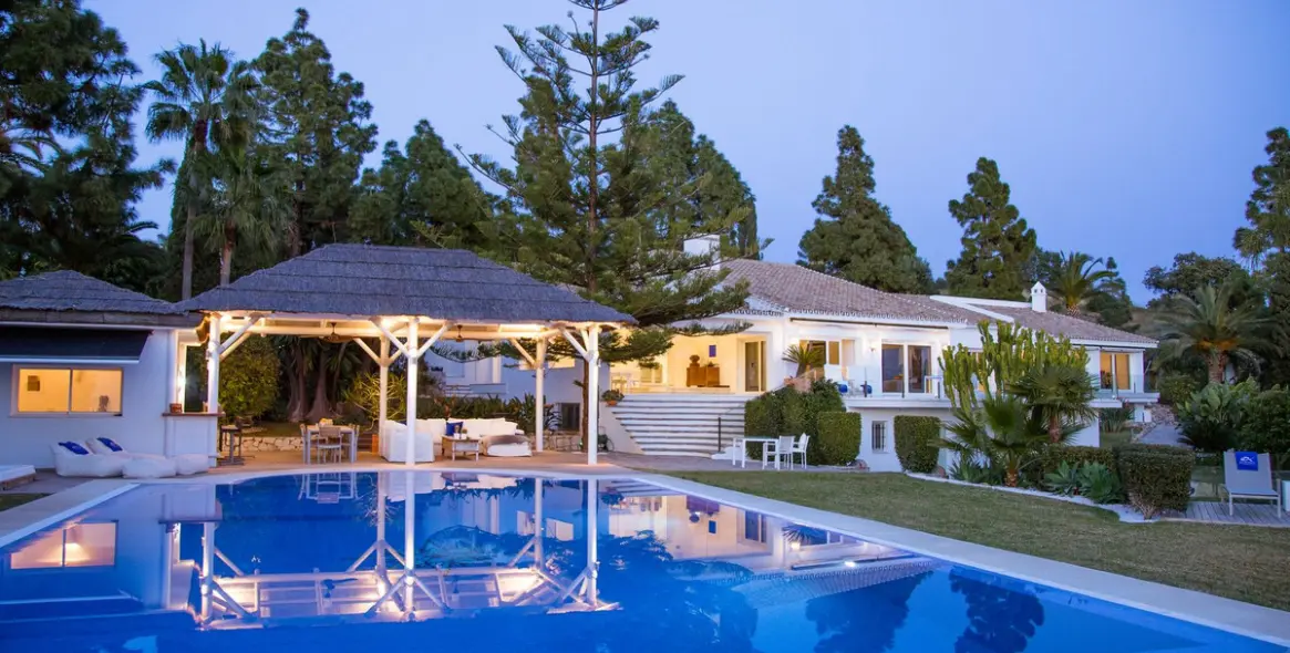 Venta de villa independiente en Hacienda Las Chapas 1