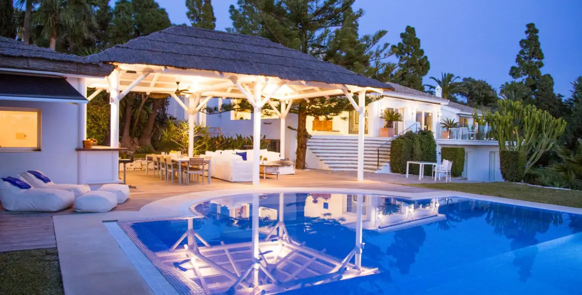 Продажа  отдельно стоящей виллы в Hacienda Las Chapas 35