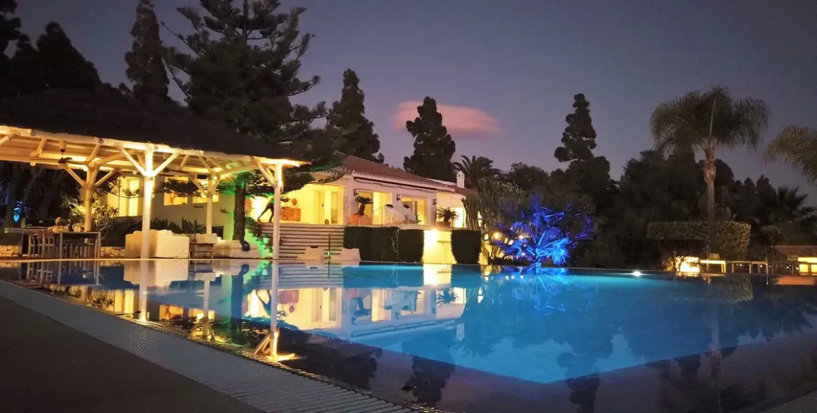 Продажа  отдельно стоящей виллы в Hacienda Las Chapas 40