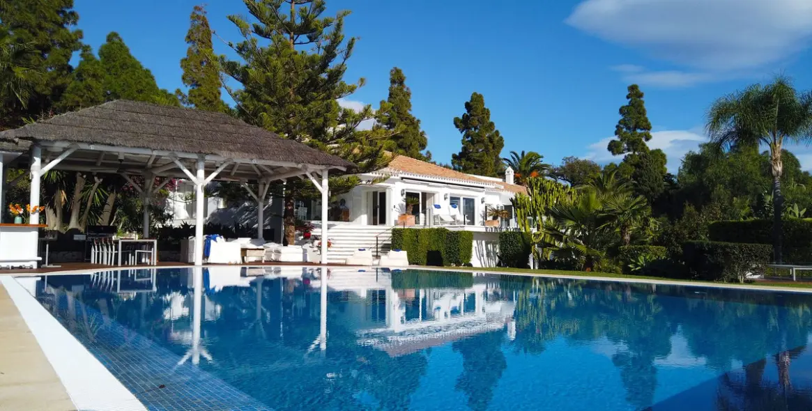 Продажа  отдельно стоящей виллы в Hacienda Las Chapas 53