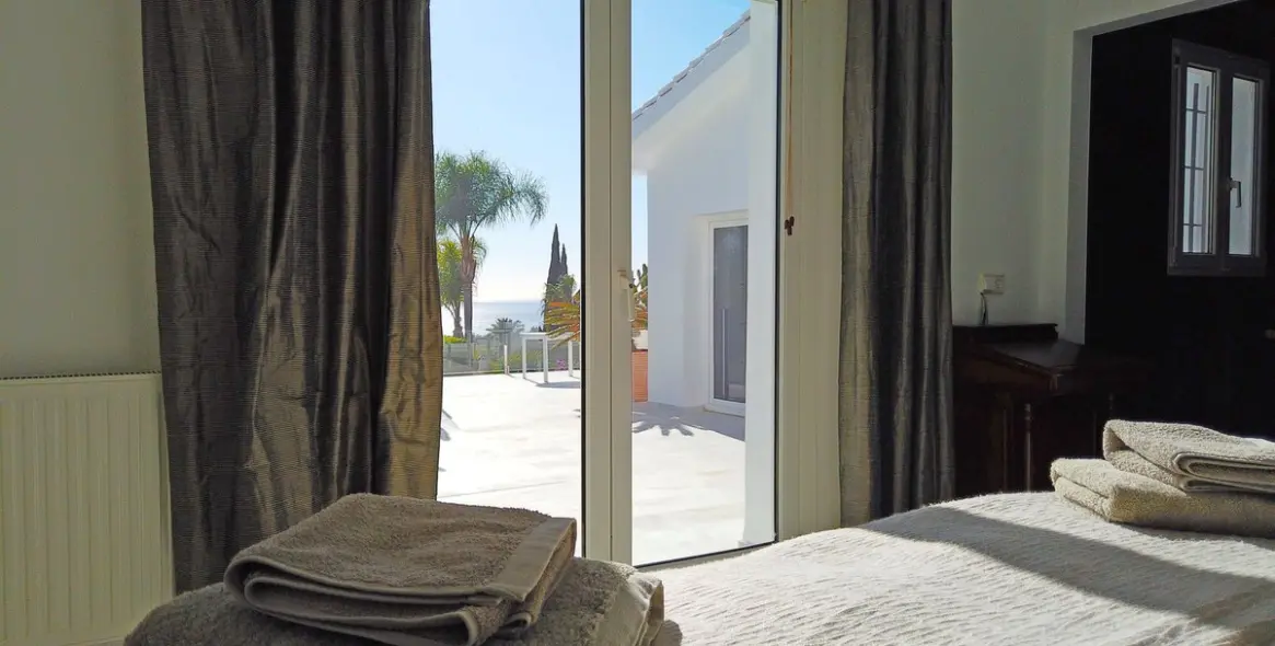 Продажа  отдельно стоящей виллы в Hacienda Las Chapas 65