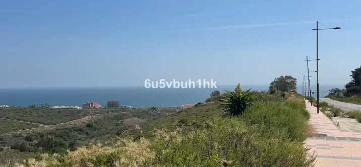 Sale of residential plot in Manilva 1