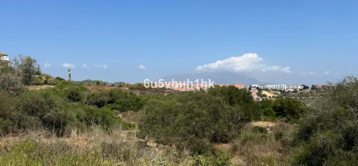 Sale of residential plot in Manilva 3