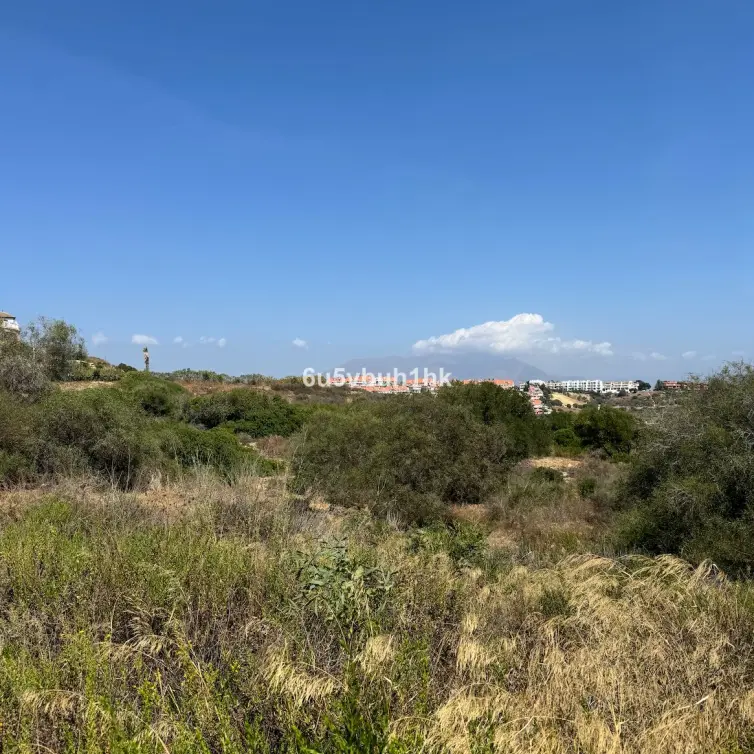 Sale of residential plot in Manilva