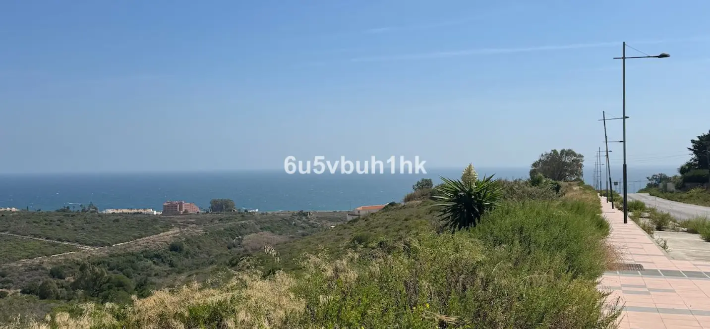 Sale of residential plot in Manilva 1