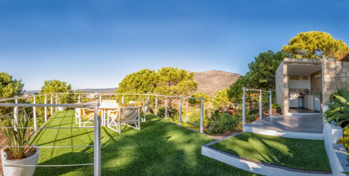 Продажа  отдельно стоящей виллы в Estepona 16