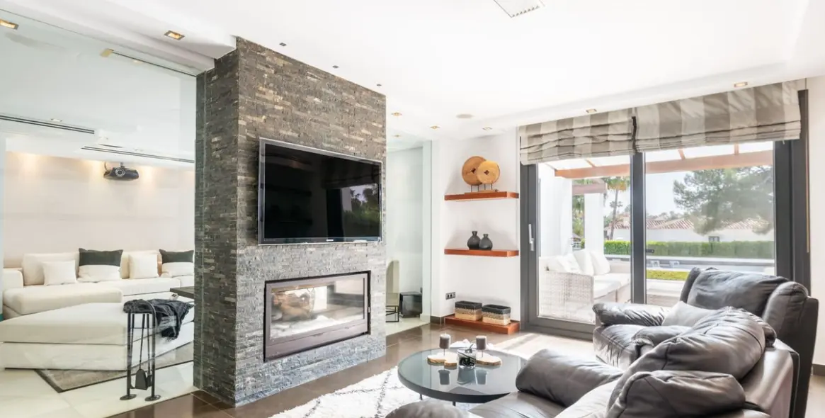 Sale of detached villa in Nueva Andalucía 12