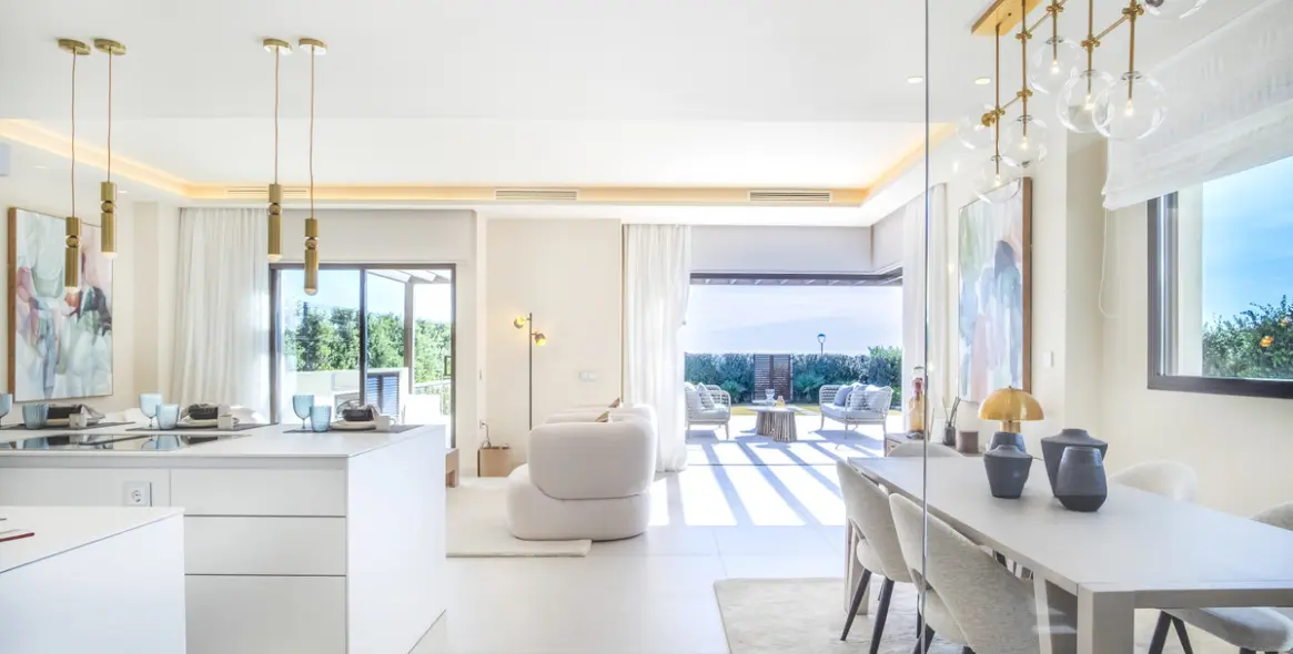 Продажа  отдельно стоящей виллы в New Golden Mile 7