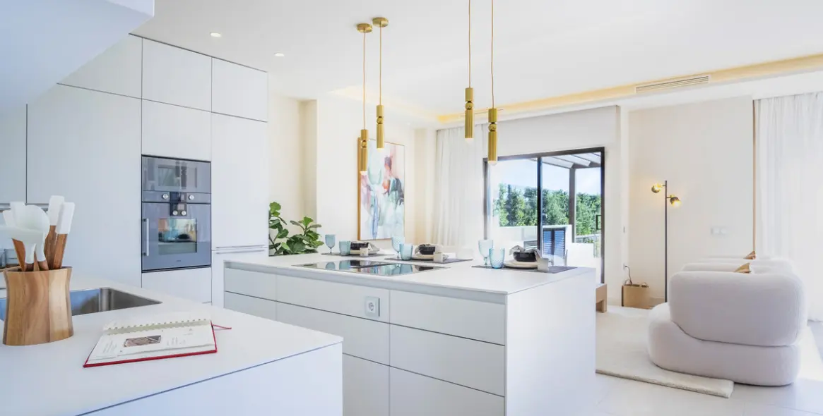 Продажа  отдельно стоящей виллы в New Golden Mile 10