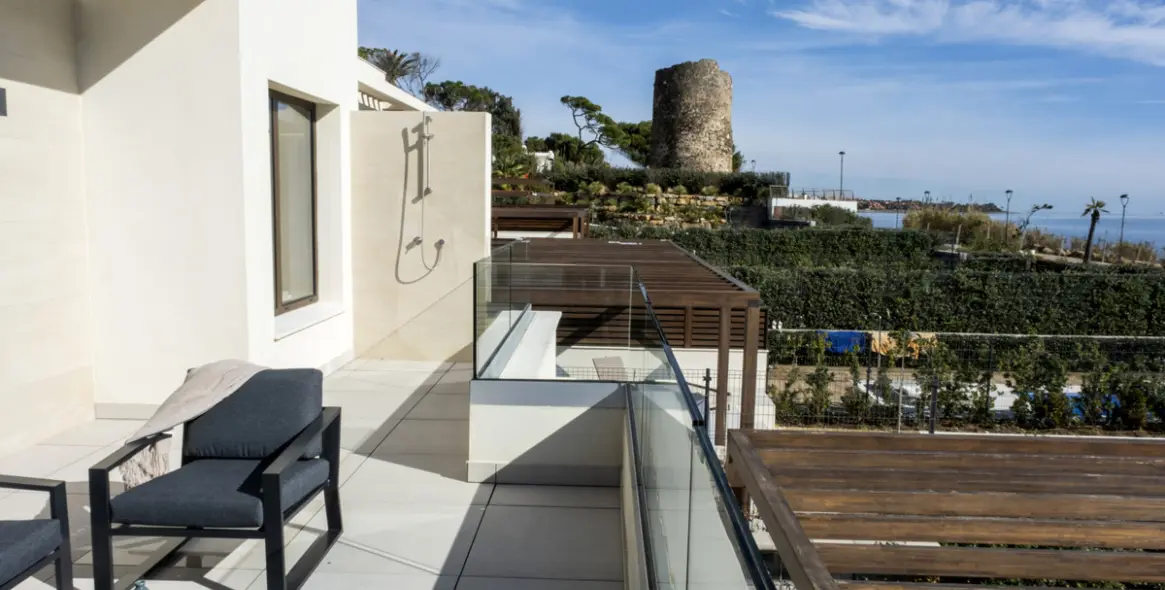 Продажа  отдельно стоящей виллы в New Golden Mile 26