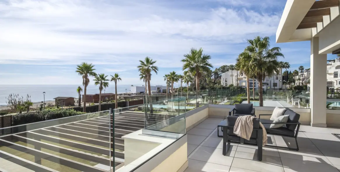 Продажа  отдельно стоящей виллы в New Golden Mile 27