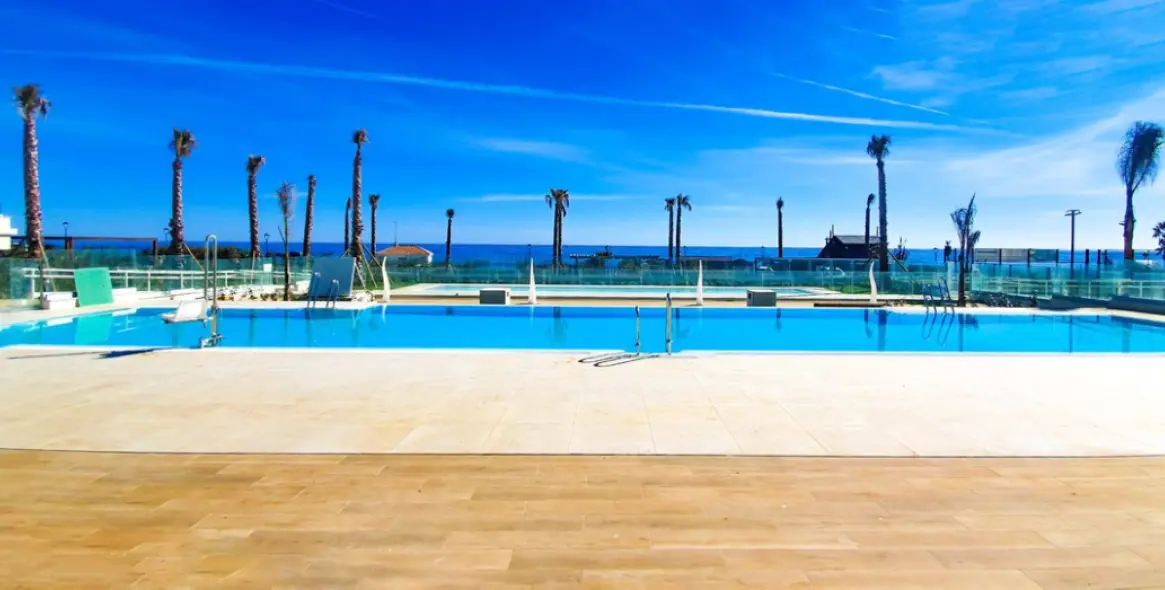 Продажа  отдельно стоящей виллы в New Golden Mile 54