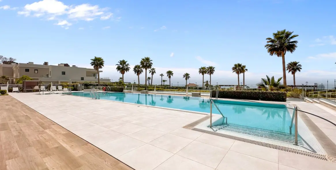 Продажа  отдельно стоящей виллы в New Golden Mile 70