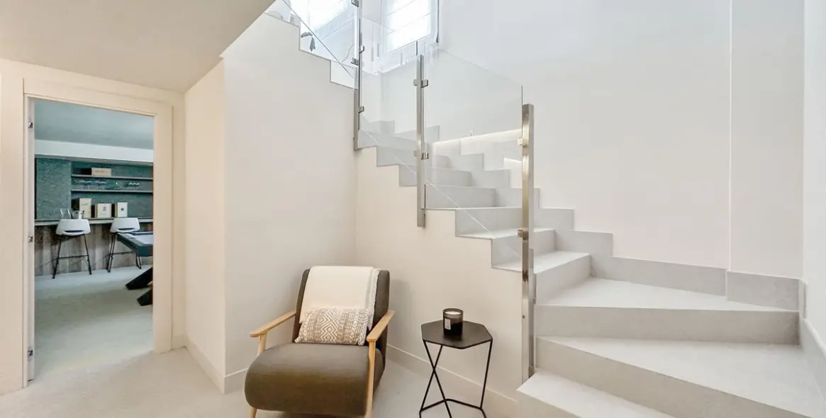 Продажа  отдельно стоящей виллы в New Golden Mile 74