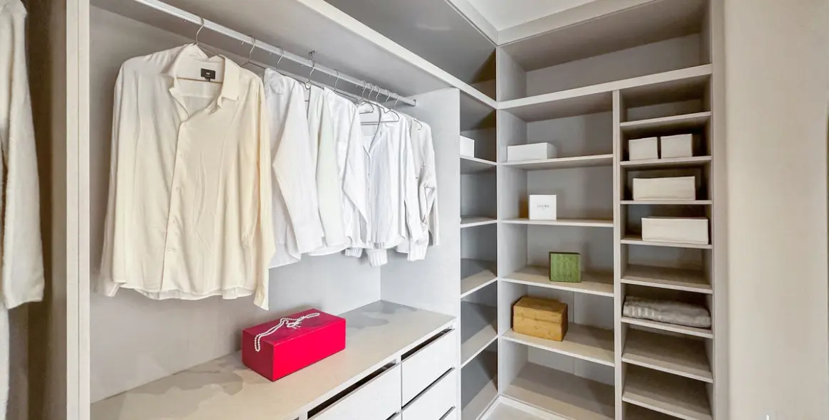 Продажа  отдельно стоящей виллы в New Golden Mile 99