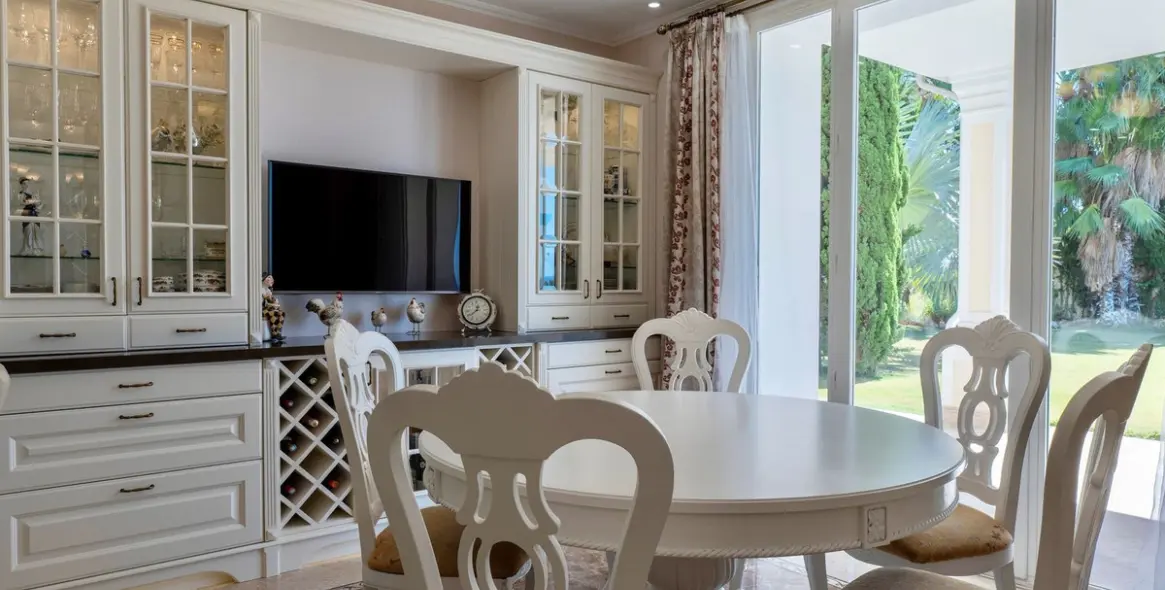 Продажа  отдельно стоящей виллы в El Rosario 13