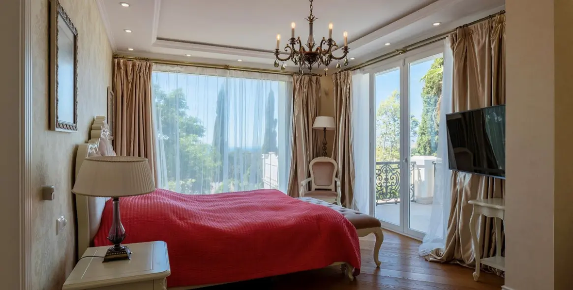 Sale of detached villa in El Rosario 30