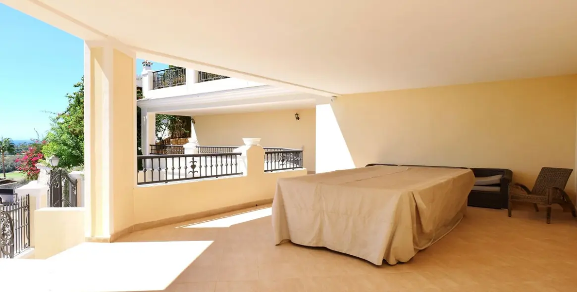 Sale of detached villa in El Rosario 49