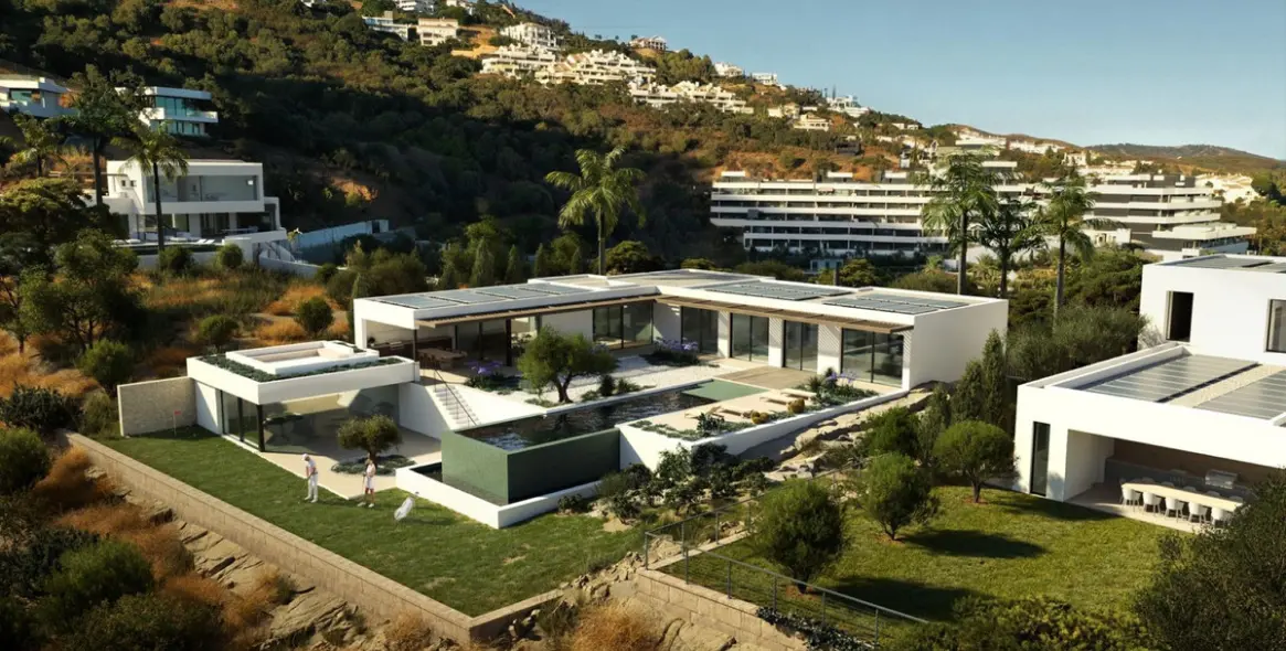 Sale of detached villa in Altos de los Monteros 1