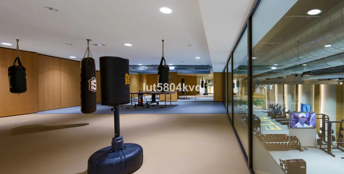 Продажа апартаментов на первом этаже в The Golden Mile 35