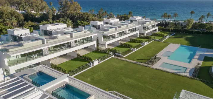 Semi-detached house R5066482 0