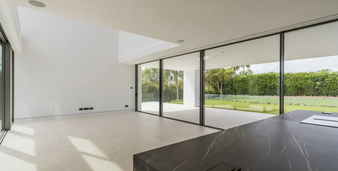 Sale of semi-detached house in Marbella (district The Golden Mile) 5