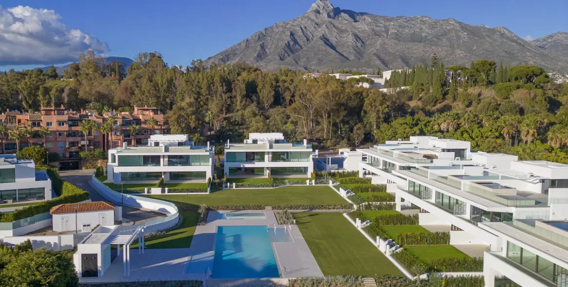 Sale of semi-detached house in Marbella (district The Golden Mile) 8