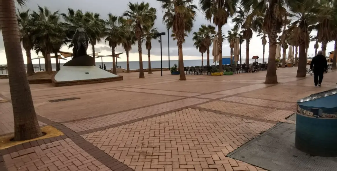 Продажа  коммерческого участка в Fuengirola 12