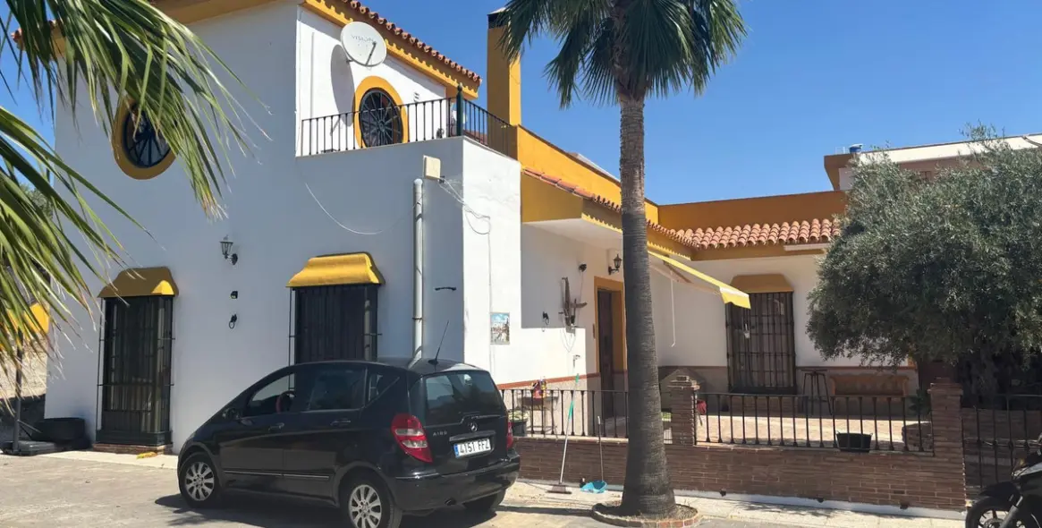 Sale of farm in Monda 9