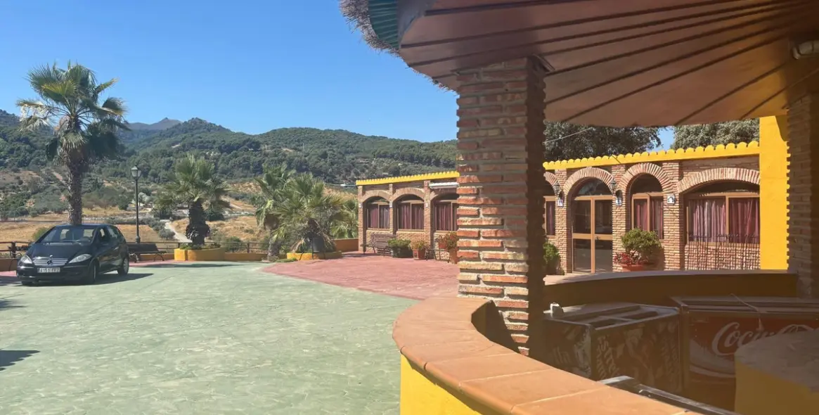 Sale of farm in Monda 11