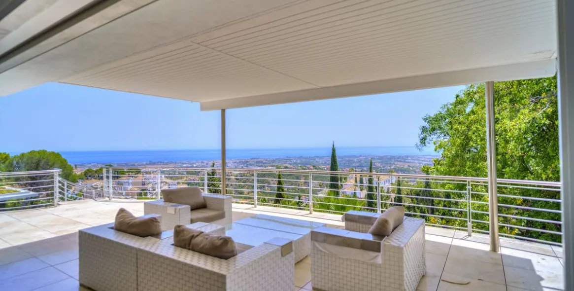 Sale of detached villa in Benahavís (district El Madronal) 4