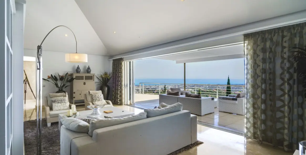 Sale of detached villa in Benahavís (district El Madronal) 5