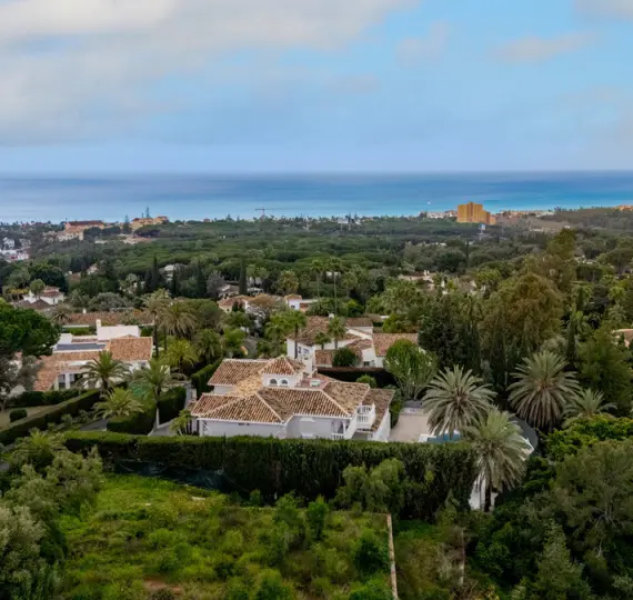 Жилой участок R4991476