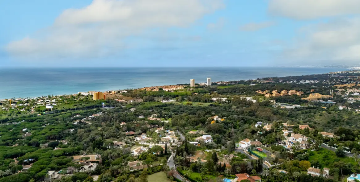 Sale of residential plot in Hacienda Las Chapas 15