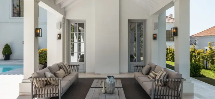 Venta de villa independiente en Nueva Andalucía 4