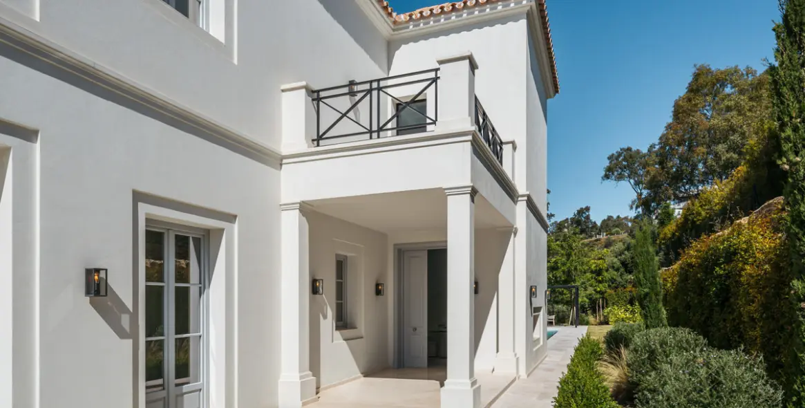 Venta de villa independiente en Nueva Andalucía 13