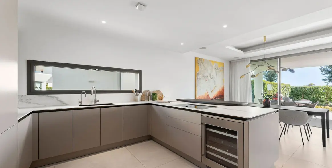 Продажа дома на две семьи в Nueva Andalucía (район Nueva Andalucía) 4